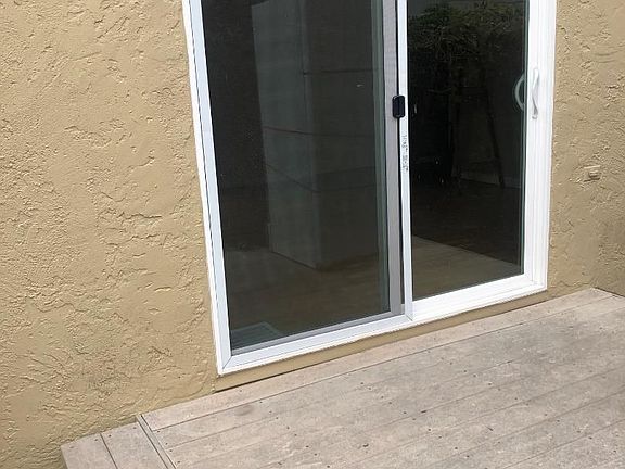 5th image of 472 Cypress Ave