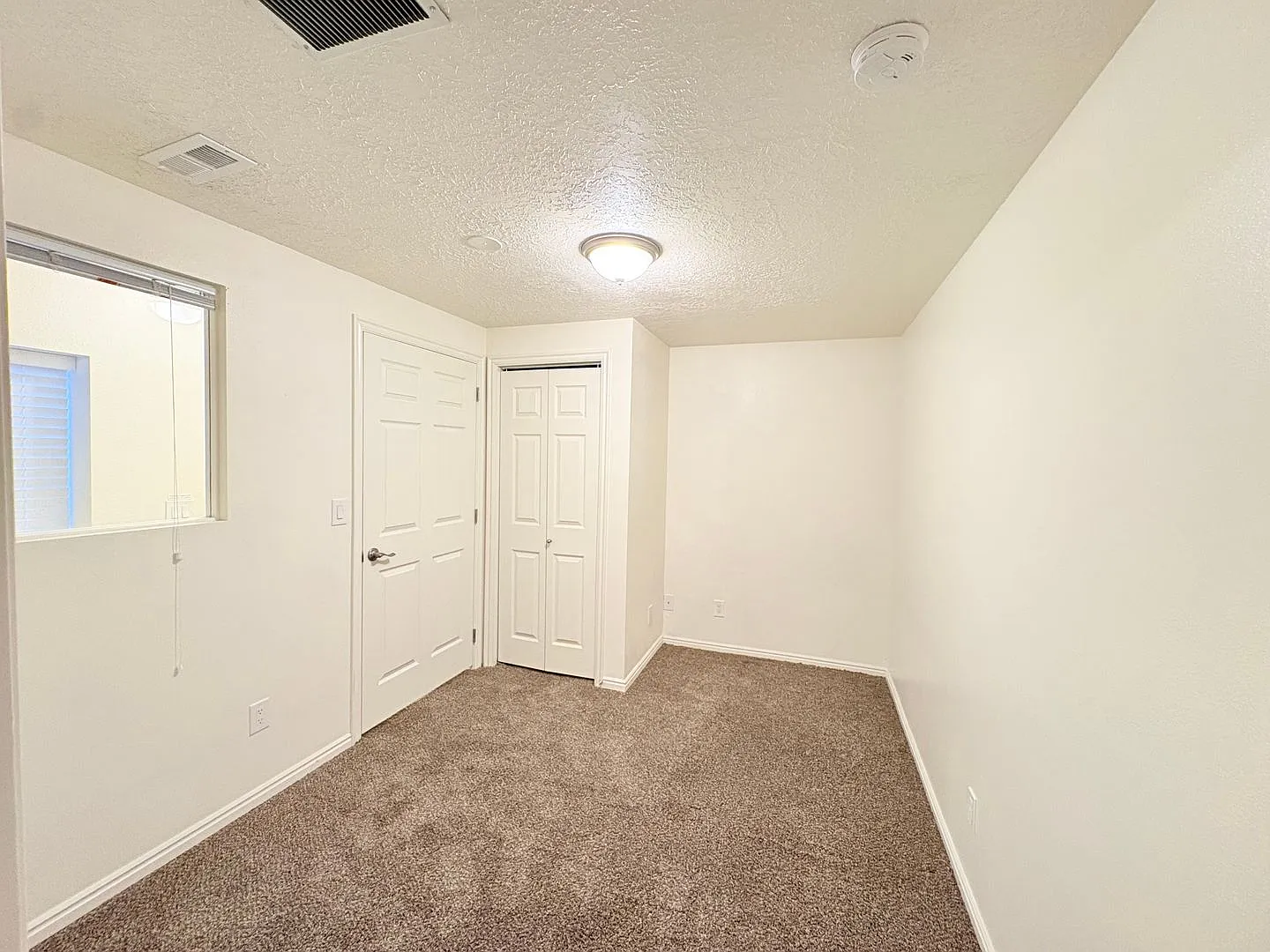 Large Family Home Cedar City!! — Photo 4