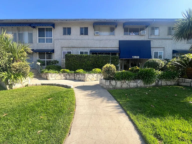 12800 Moorpark, Llc — Photo 1