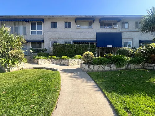 12800 Moorpark, Llc Photo 1