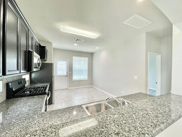 407 Rhetoric Way — Photo 9