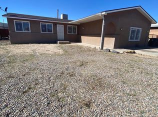 1425 Lucretia St SW, Albuquerque, NM 87121