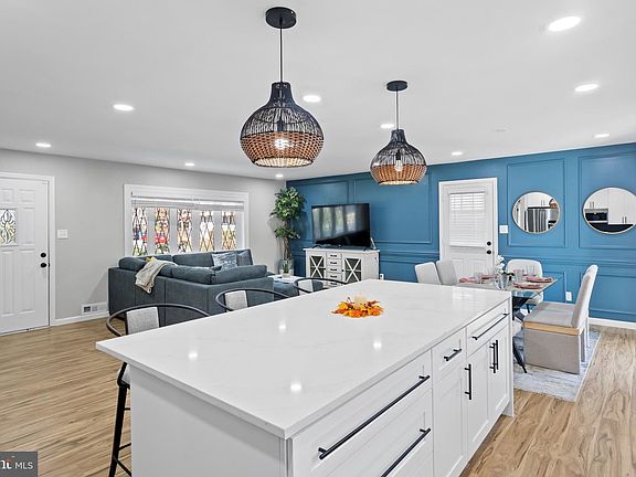 5th image of 4307 San Carlos Dr