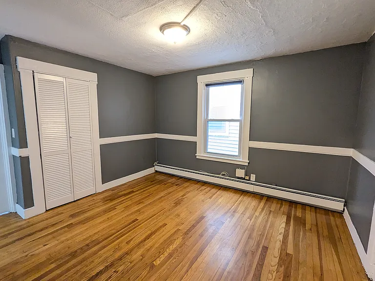 219 Green St #3 — Photo 6
