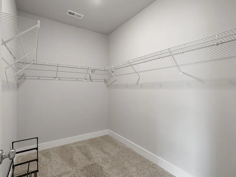 400 Tillane Park Cir SW — Photo 17