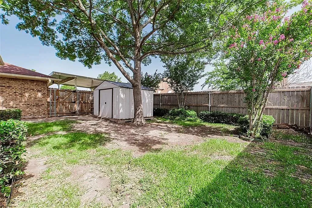 4601 Burdock Dr — Photo 4