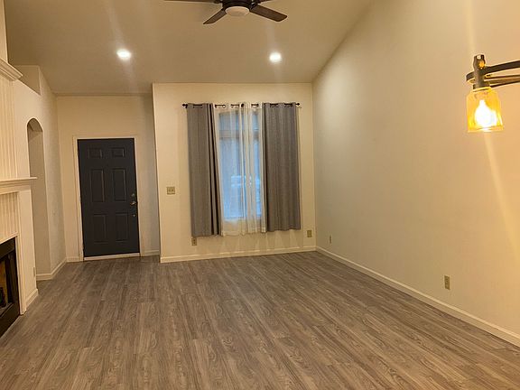 2nd image of 836 E Bruce Ave