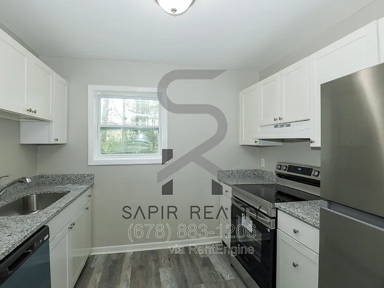 166 Anderson Ave NW #B18 — Photo 5