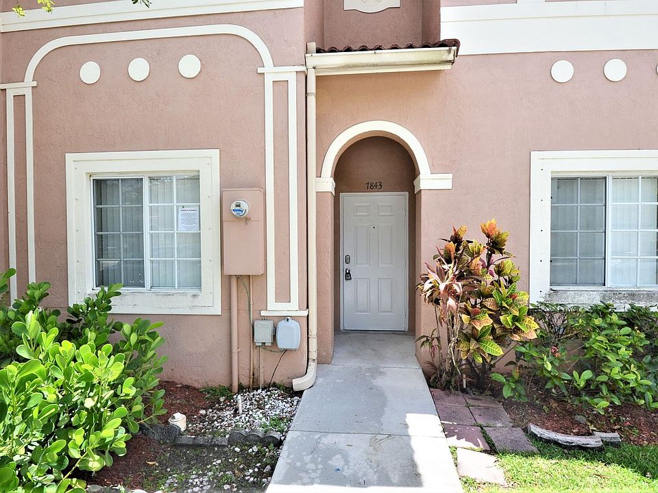 1st image of 7843 Catalina Cir