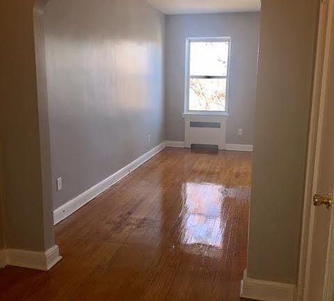 5th image of 297 Lincoln Ave APT 3F