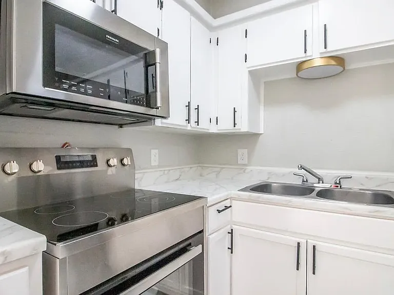 Two bedroom kitchen