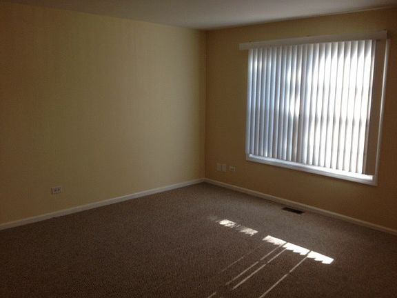 3rd image of 1473 Oxford St