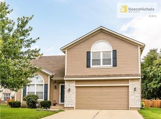 1204 NE Cardinal Dr, Lees Summit, MO 64064