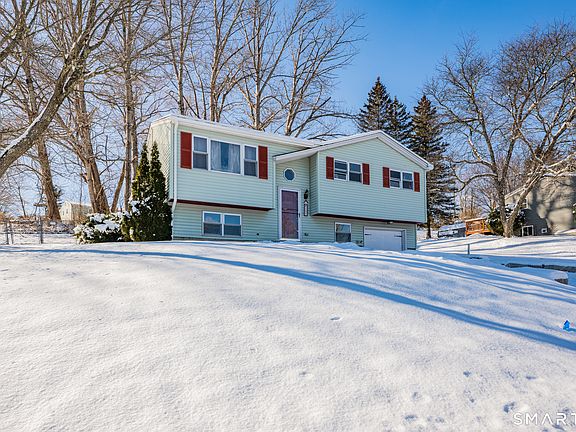 2nd image of 155 Allen Road