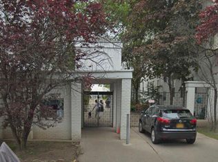 82 Saint Marks Pl APT 4D, Staten Island, NY 10301