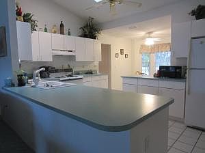 4th image of 2643 SE Morningside Blvd