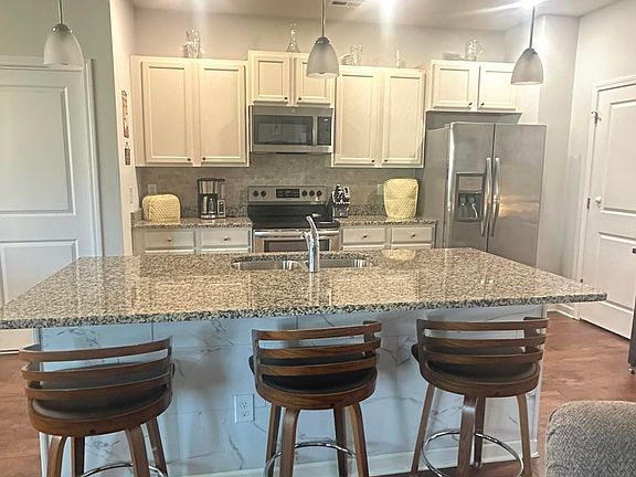 5th image of 1148 Marilla Drive