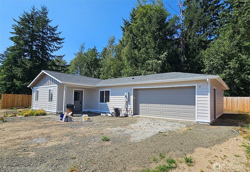 2nd image of 17 Pebble Creek Court