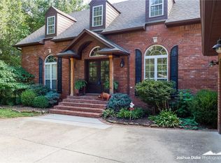 3583 E Natchez Trce, Fayetteville, AR 72703