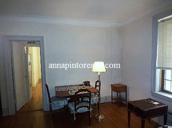 6 Burns Street image 1 of 9