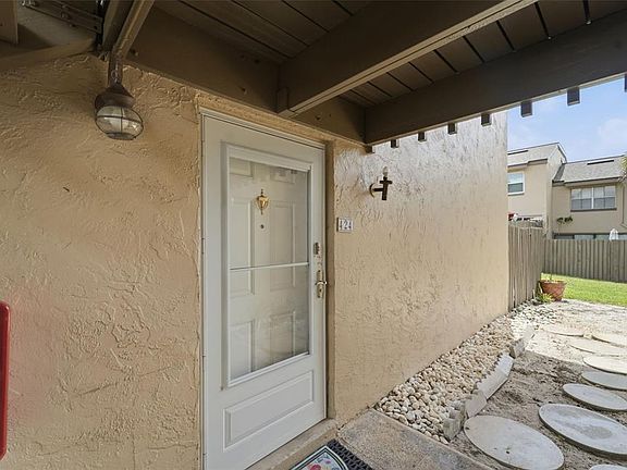 4th image of 424 Windmeadows St Unit 424