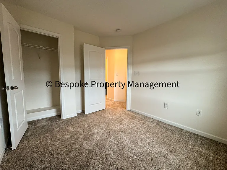 56 Dover Ct — Photo 33