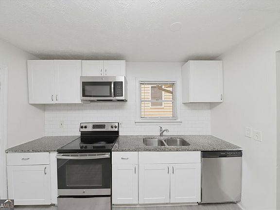 4th image of 2153 Burroughs Ave SE