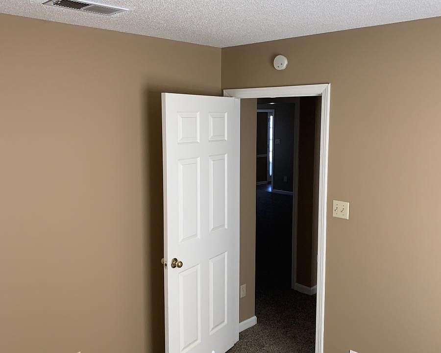 1st image of 8404 Riverwood Farms Pkwy