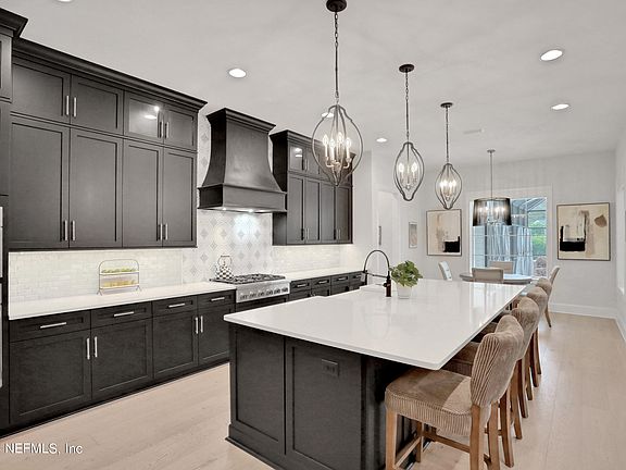 4th image of 12806 RIVER STORY Court