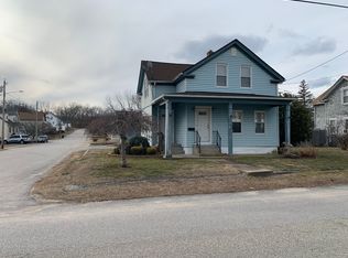 32 Andrews Ave, West Warwick, RI 02893