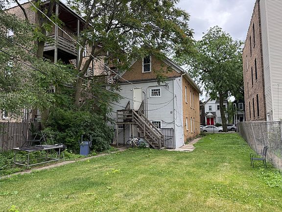 5th image of 1634 N Rockwell St