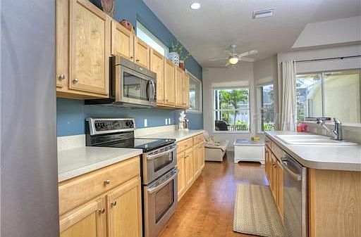 4th image of 525 Meadow Sweet Cir