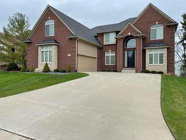 1st image of 16733 Sherwood Ln