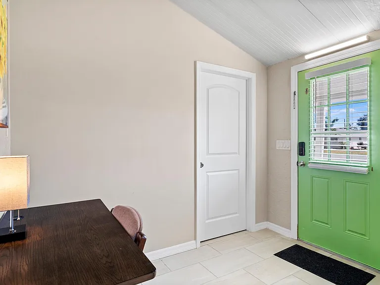 200 E Langsner St #1 — Photo 11
