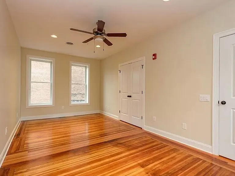 Stylish 1-Bedroom Apartment with Modern Upgrades in Cohoes — Photo 16