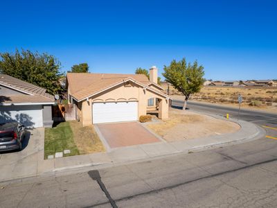 1645 E Kettering St, Lancaster, CA, 93535