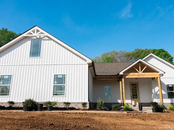 1932 River Rd, Clarksville, TN 37040