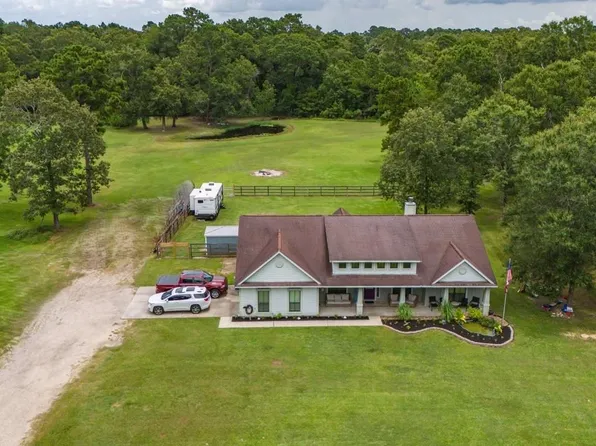 237 County Road 6401, Dayton, TX 77535