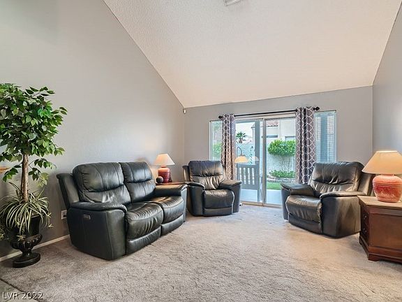 5th image of 3025 Gulf Breeze Dr