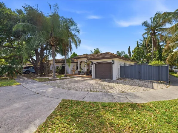 14386 SW 164th Ter, Miami, FL 33177