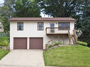 903 E Hackley Ave, Des Moines, IA 50315