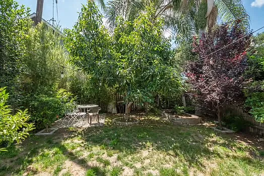 113 N Alvarado St — Photo 24
