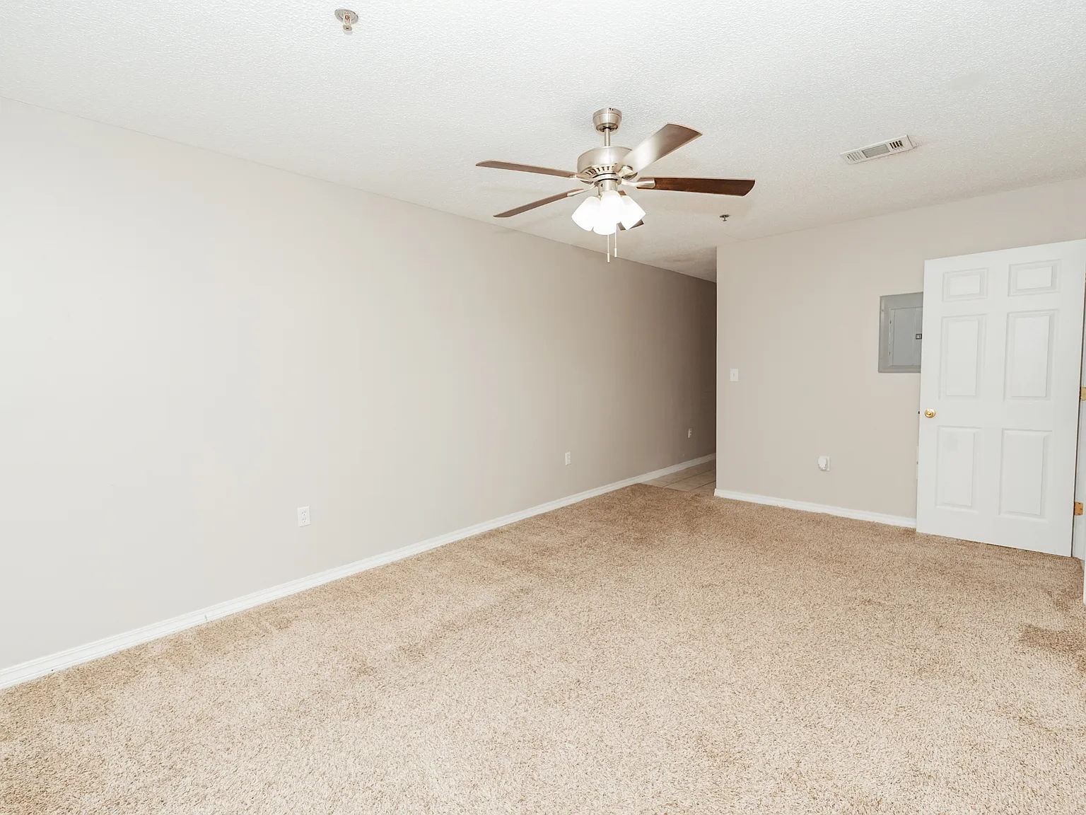 Runnymeade Drive 226 - 258 — Photo 1