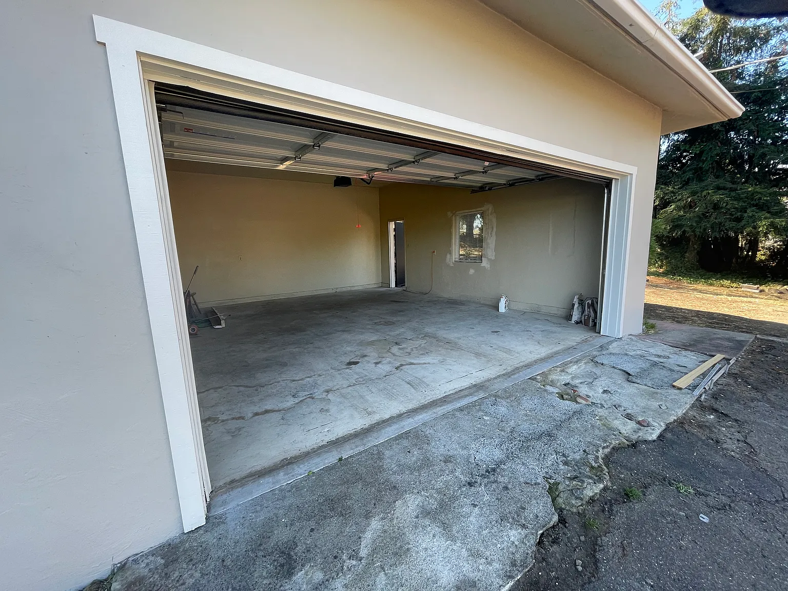 4 bed, 2000 sqft, $4,600 — Photo 4