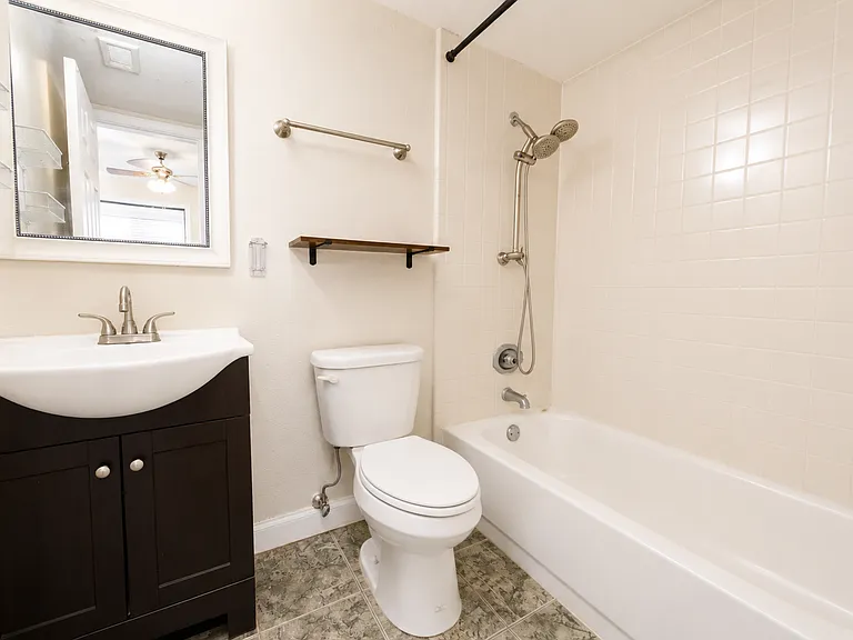 7126 Waterside Dr — Photo 17