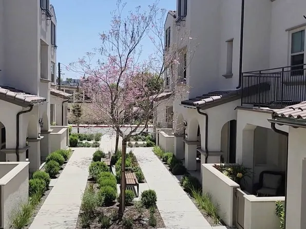 226 Babson Ct, Claremont, CA 91711