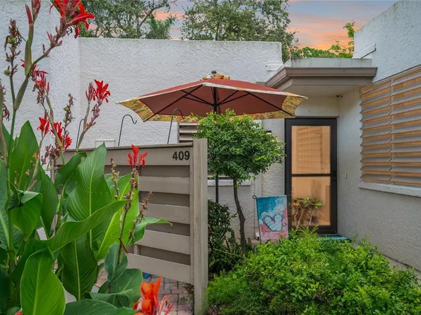 409 Palm Tree Dr, Bradenton, FL 34210