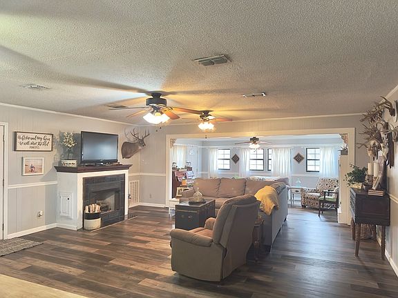 5th image of 608 Winchester Dr