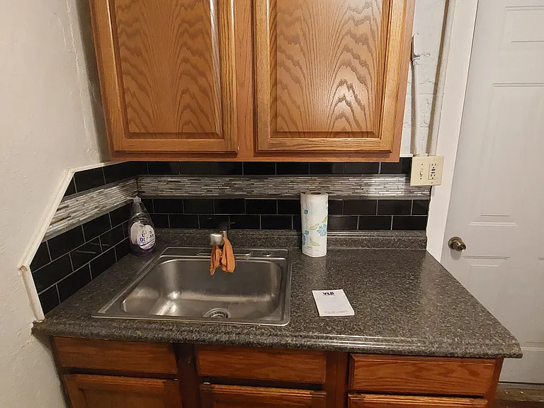 1729 S Henderson St #D — Photo 8