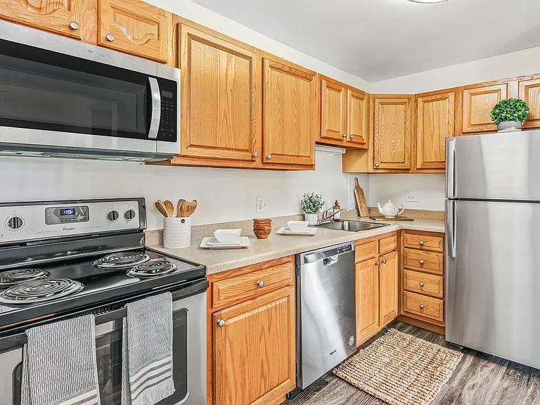Cypress Place — Photo 15